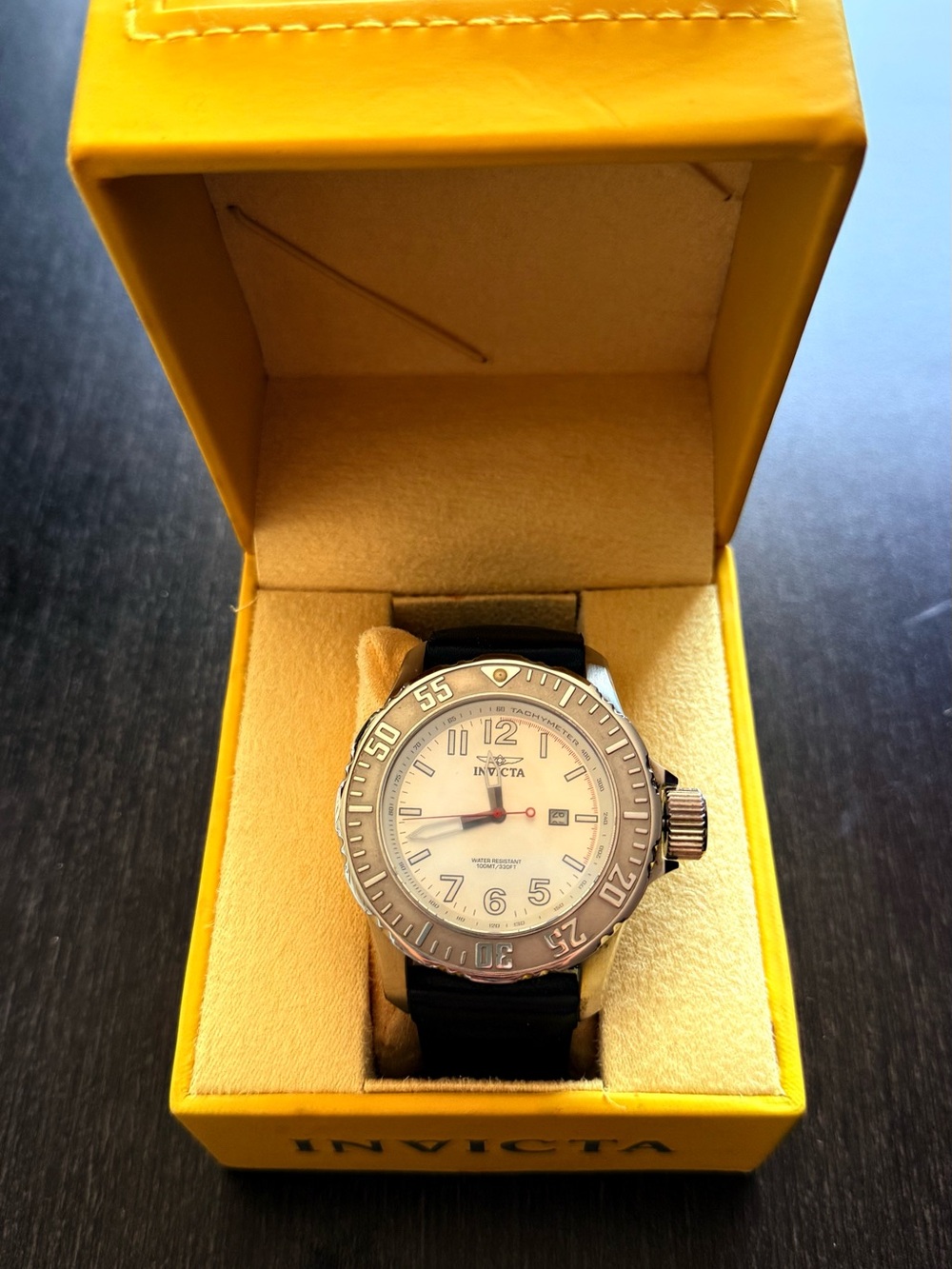 New in Box Invicta Water Resistant Pro Diver Men’s Quartz Watch